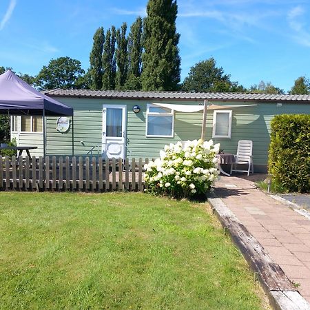Locatie Het Knooppunt Engelse Chalet Nuis 外观 照片